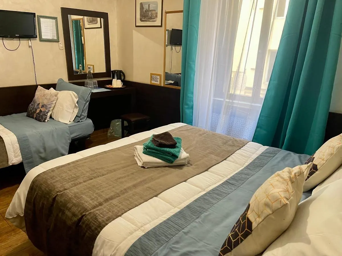 Laura Home Sweet Roma 0*,  İtalya